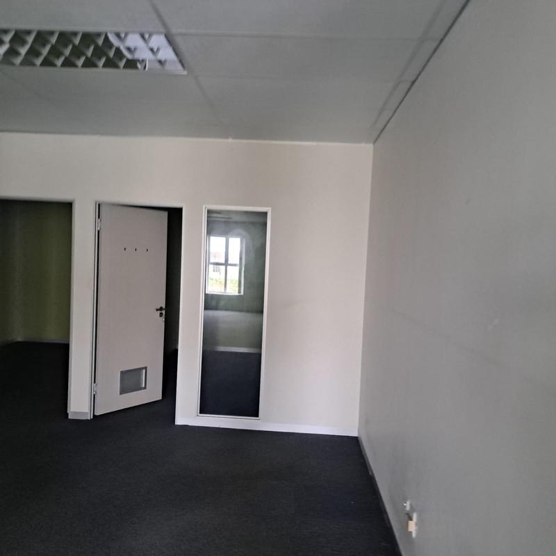 To Let commercial Property for Rent in Walmer Eastern Cape
